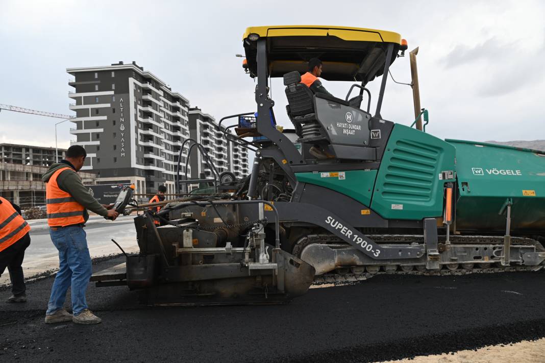 Konya’nın en büyük mahallesinde ulaşım konforu arttı 8